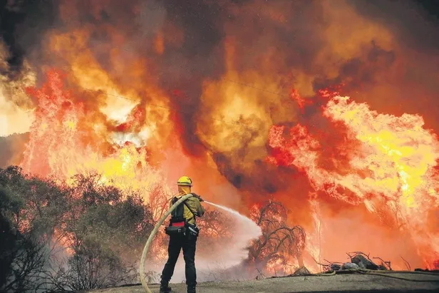 tren-carpmasi-sonucu-ayagini-kaybeden-15-yasindaki-futbolcu-eren-bulut-umudunu-kaybetmedi-1648240332381.jpeg Tren çarpması sonucu ayağını kaybeden 15 yaşındaki futbolcu Eren Bulut umudunu kaybetmedi!-4
