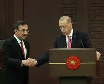 Son dakika: Cumhurbaşkanı Yardımcısı Cevdet Yılmaz KKTC’de! Ercan Havalimanı için tarih verildi!