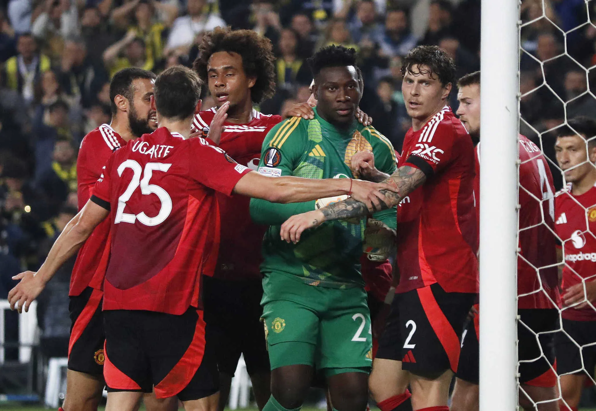 Galatasaray’a bir kuzeyli daha! Nelsson sonrası savunma lideri bulundu - 12