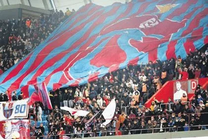 ulkemizi-kisa-mesafe-surat-pateninde-temsil-eden-furkan-akar-olimpiyat-tarihimizde-bir-ilke-imza-atti-1644272351336.jpeg Ülkemizi kısa mesafe sürat pateninde temsil eden Furkan Akar olimpiyat tarihimizde bir ilke imza attı-3