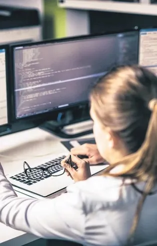 Gençlere iş kapısı açılıyor: 372 bin yazılımcı yetişiyor