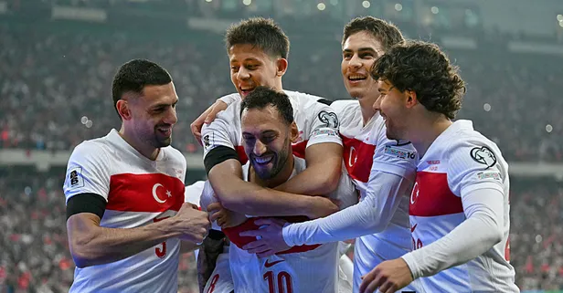 Çılgın Türkler play-off'ta! Türkiye - Bulgaristan: 2-0 | MAÇ SONUCU