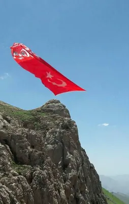 Şehitlerin isimi Kato Dağı'nın zirvesinde