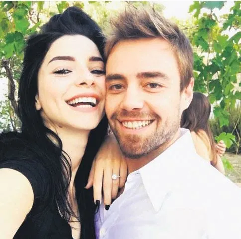 mervebolugur-murat-dalkilica-rakip-oluyor-tek-sarkilik-bir-album-cikaracak-1610155659225.jpeg Merve Boluğur, Murat Dalkılıç'a rakip oluyor: Tek şarkılık bir albüm çıkaracak-1