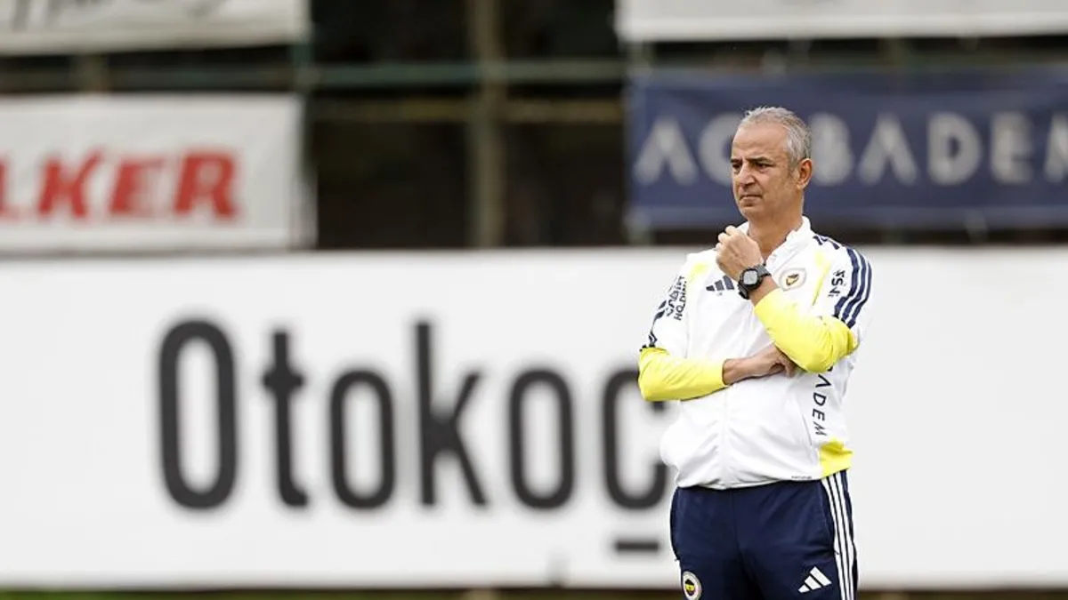 Fenerbahçe'de Sezonun İlk Haftalarındaki Puan Kayıpları Dikkat Çekiyor