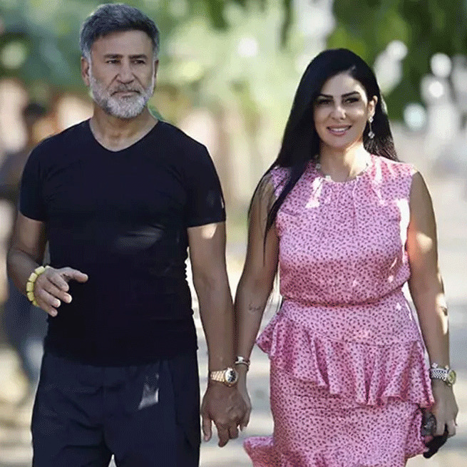 Kağıt üzerinde hala evliler! Uğur Yücel'in 42 yıllık eşi bakın hangi oyuncu çıktı! - 58