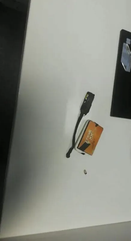 72-yasindaki-adayin-gorulmemis-kopya-azmi-ehliyet-sinavi-icin-akilalmaz-duzenek-1641287016956.jpg 72 yaşındaki adayın görülmemiş kopya azmi! Ehliyet sınavı için akılalmaz düzenek-5