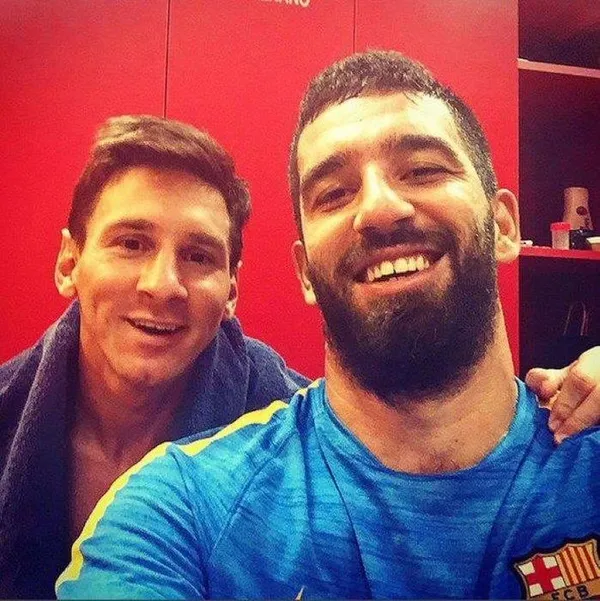 Flaş iddia: Messi, Arda Turan'a selam bile vermiyor-4