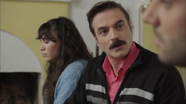 miadi-doldu-reytinglerde-kan-kaybeden-diziye-yol-gozukuyor-finalden-baska-yol-kalmayacak-1607198873418.jpg Miadı doldu reytinglerde kan kaybeden diziye yol gözüküyor! Finalden başka yol kalmayacak-5