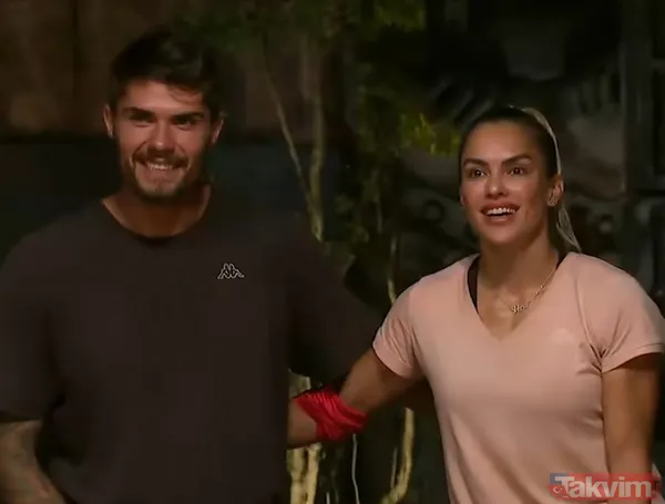 Bekgöz Elendikten Sonra Sosyal Medyadaki Survivor Yorumlarıyla Tüm Dikkatleri Üzerine Çekiyor. Ancak Geçtiğimiz Günlerde Bir Twitter Ses Odasında Kullandığı...