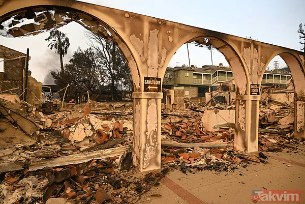 Müdahale Saatler Sonra Başladı Cbs News Muhabirleri, Palisades Yangınları Patlak Verdikten Sonra Bölgede Hiçbir Müdahale Aracının Bulunmadığına Dikkat Çekti...