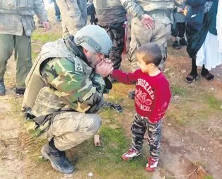 Türk asker amcalar gelsin diye dua ettim