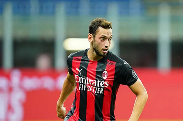 Dünya devleri sıraya girdi! Milan'da Hakan Çalhanoğlu bilmecesi