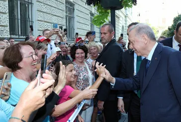 Başkan Recep Tayyip Erdoğan’a Macar vatandaşlardan sevgi seli!