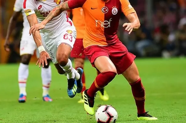 Yıldız isim uçaktan paylaştı! "Galatasaray'a dönme zamanı"