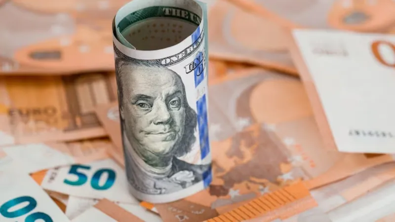 orta-dogudaki-gerilim-doviz-kurunu-vurdu-28-subat-dolar-euro-ve-altin-fiyatlari-1772265791056.jpg Orta Doğu’daki gerilim döviz kurunu vurdu: 28 Şubat Dolar, Euro ve altın fiyatları-3