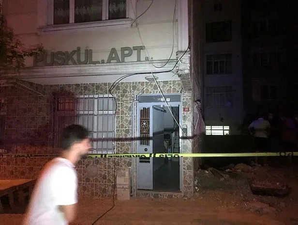Sultangazi'de korku dolu anlar! 2 bina boşaltıldı: Terliğimizi giymeden aşağıya indik-2