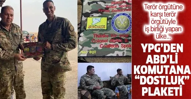 İşte kirli işbirliğinin karesi: Terör örgütü YPG’den ABD’li komutana dostluk plaketi