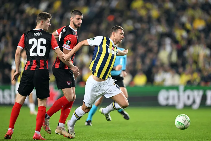 Fenerbahçe Spartak Trnava'yı farklı yendi liderliği kaptı! - 5