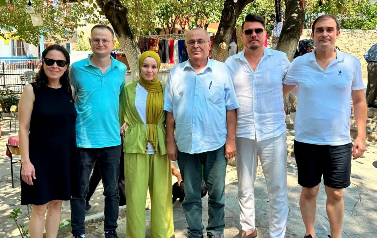 10-milyonluk-dugunle-evlenen-ozbek-gelin-5-milyonluk-altinla-sirra-kadem-basti-1788587275232.jpg Milas'ta ziynetlerle kaybolduğu öne sürülen gelin ortaya çıktı: Polise gidip eşi ve kayınpederinden şikâyetçi oldu-6