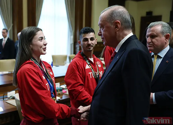 Başkan Erdoğan kabul etti! Başarılı sporcular Cumhurbaşkanlığı Külliyesi'nde - 12