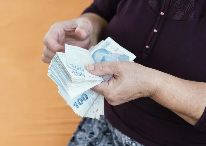 subat-ortasi-gelmeden-emekliye-1168-tl-ek-odeme-ssk-emekli-sandigi-bagkur-4a-4b-4c-hepsi-icin-1706769898637.jpg Şubat sonu gelmeden emekliye 1.168 TL ilave ödeme! 4A-4B-4C, Emekli Sandığı, SSK, BAĞKUR tümü için...-2