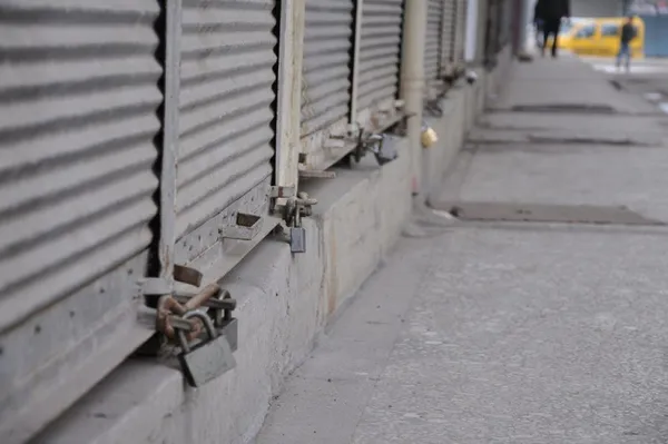 rant-ceteleri-kulagina-fisildadi-kilicdaroglu-geri-adim-atti-1683787920228.jpg Meclis'te kabul etti AYM'ye koştu! Esnaf düşmanı Bay Bay Kemal-3