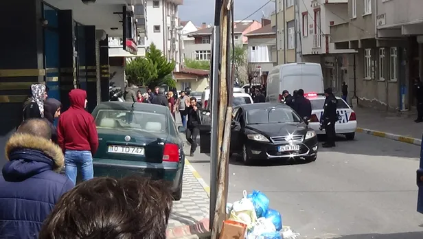 Sancaktepe'de taşlı sopalı kavga! Yaralılar var-3