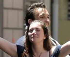 Çağdaş Türk Kadını dediler  Amerikalı çıktı!