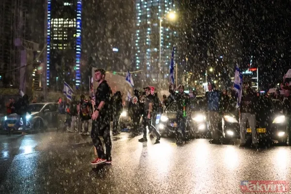 Tel Aviv yangın yeri! Katil Netanyahu karşıtı İsrailliler sokakları ateşe verdi - 7