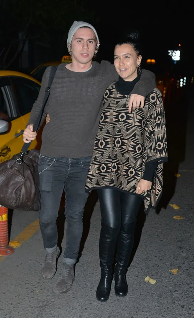 Sadakatsiz son bölümde tansiyon tavan yaptı çatıdan baş belası Selçuk mu düştü yoksa Volkan mı? Tarık Emir Tekin ayrılıyor mu?-9