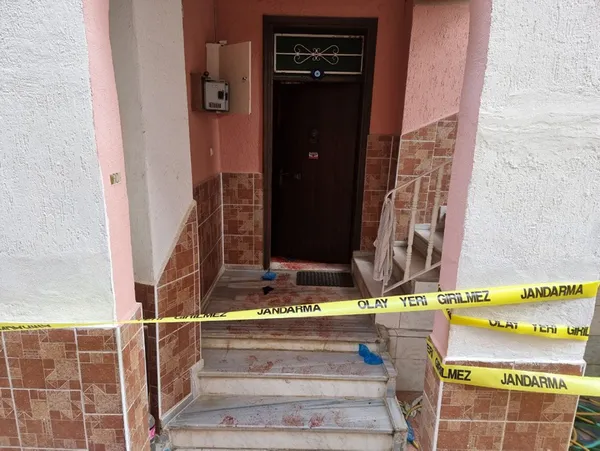 apartta-korkunc-cinayet-alman-sevgilisini-kiskandi-arkadasini-oldurup-cinsel-organini-kesti-cesedi-gommek-icin-1643455535621.jpg Apartta korkunç cinayet! Alman sevgilisini kıskandı, arkadaşını öldürüp cinsel organını kesti! Cesedi gömmek için...-5