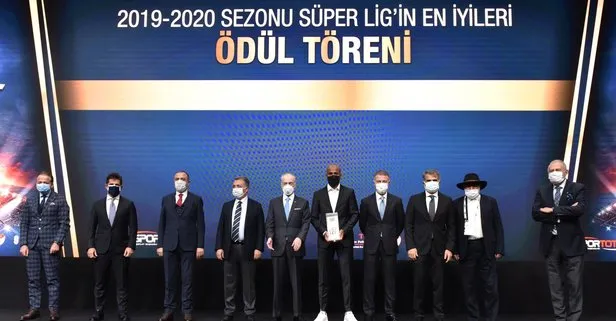 Süper Lig'in en iyileri ödüllerini aldı