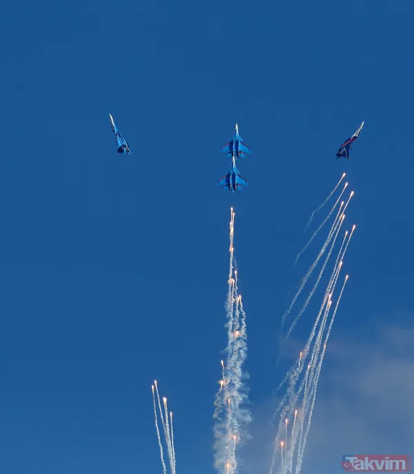 Rus Şövalyeleri TEKNOFEST'te! Su-30 pilotlarının gösteri uçuşu nefes kesti - 12