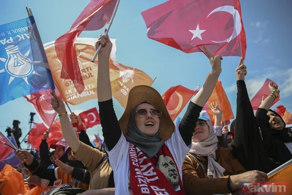 Gün vatan günü! İstanbul'da kutlu zaferin ayak sesleri: Milli irade direnişin sembolü Atatürk Havalimanı'nda Başkan Erdoğan'ı kucakladı - 45