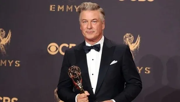 Alec Baldwin film çekiminde kazara 2 kişiyi vurdu: 1 ölü, 1 yaralı-9