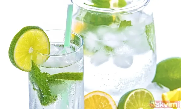 7. Karpuzlu Buzlu İçecek Malzemeler: 2 Dilim Karpuz 1 Tatlı Kaşığı Limon Suyu Buz Hazırlanışı: Karpuzu Blender'da Püre Haline Getirin. Limon Suyu Ve Buz...