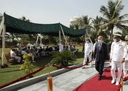 Bakan Akar’a Pakistanda mehter sürprizi