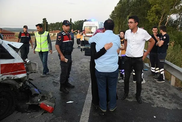Son dakika: Kütahya'da zincirleme trafik kazası: 3 ölü, 4 yaralı-1