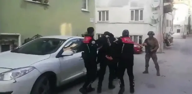 74 ilde silah kaçakçıları ve ruhsatsız silah taşıyanlara operasyon: 2 bin 368 şüpheli gözaltına alındı-3