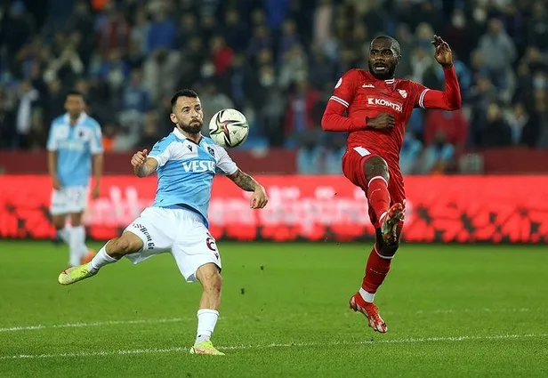 firtina-koita-ile-guldu-trabzonspor-1-0-boluspor-ztk-mac-sonucu-1640713845317.jpeg Fırtına Koita ile güldü! Trabzonspor 1-0 Boluspor | ZTK MAÇ SONUCU-3