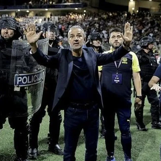 UEFA’dan Fenerbahçe’ye ceza!