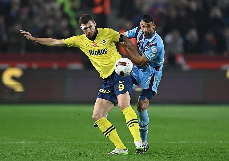 Fenerbahçe'nin ligden çekilme açıklaması sonrası yıldızlardan flaş atak!-4