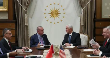 Külliyedeki toplantıda dikkat çeken Türkçe detayı: Merhaba Sayın Cumhurbaşkanı, nasılsınız?