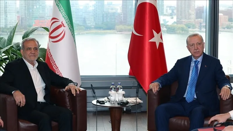 yeni-duzenin-kutup-basi-turkiye-baskan-erdogandan-nobellik-baris-diplomasisi-1775656404082.jpeg Yeni düzenin kutup başı Türkiye! Başkan Erdoğan'dan "Nobellik" barış diplomasisi | ABD, İran, Körfez, Avrupa... Liderlerle tek tek görüştü-6