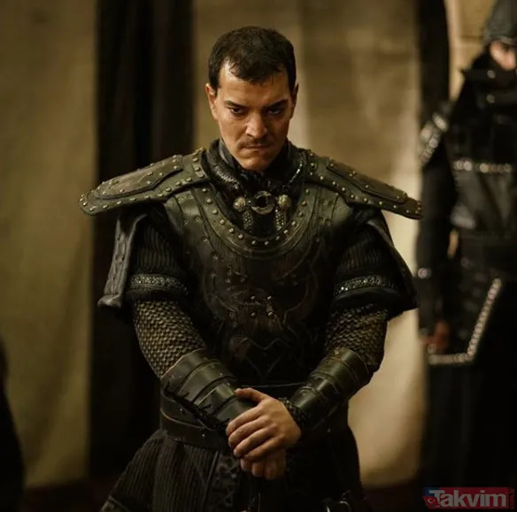 Kuruluş Osman'ın Cerkutay'ı Çağrı Şensoy'un sevgilisi Tuğçe Yolcu güzelliğiyle büyülüyor! Meğer o da oyuncuymuş - 22