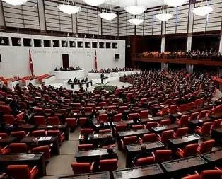 Bürokratlardan art arda istifa