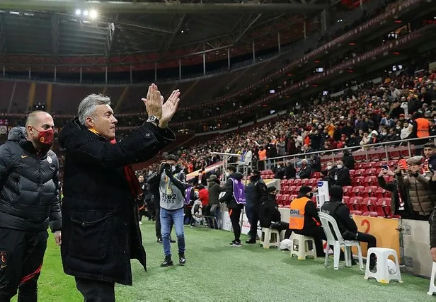 domenec-torrentten-ismail-cipe-sozleri-taraftarin-hedefindeydi-1642717320433.jpeg Domenec Torrent'ten İsmail Çipe sözleri! Taraftarın hedefindeydi...-4