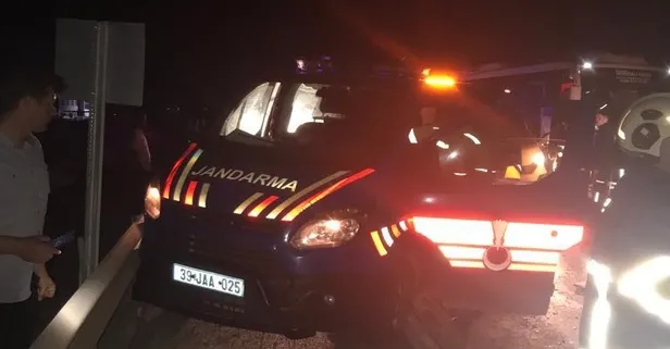 Kazada yol güvenliğini alan jandarmaya başka bir araç çarptı: 1 şehit, 1 asker yaralı