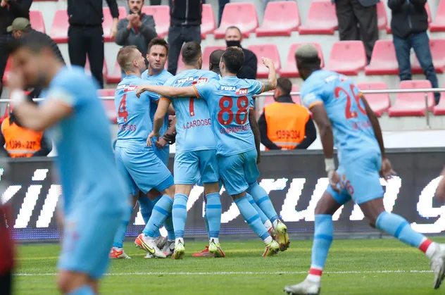 Kayserispor son dakika golüyle kazandı